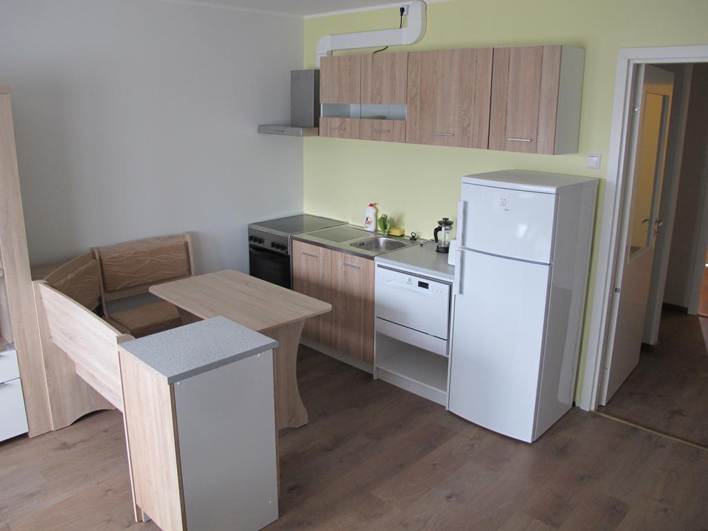 Orissaare Apartment Buitenkant foto