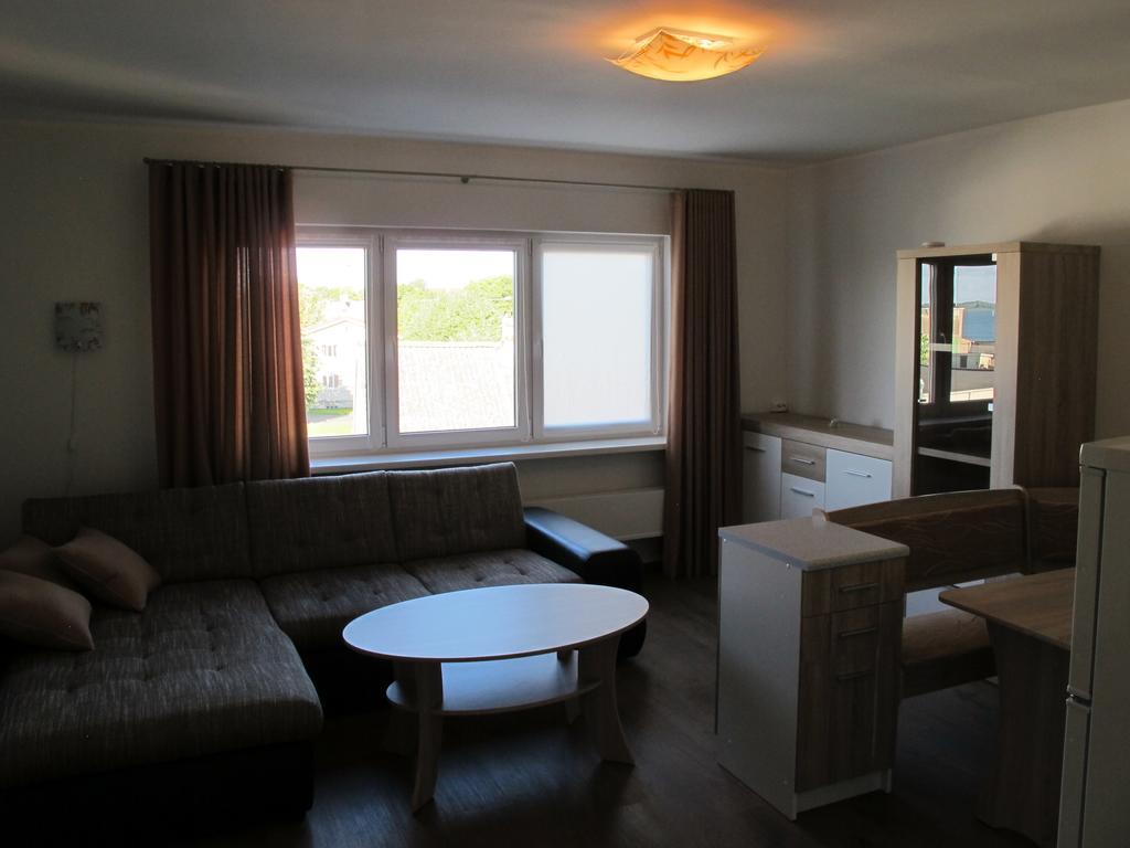 Orissaare Apartment Buitenkant foto